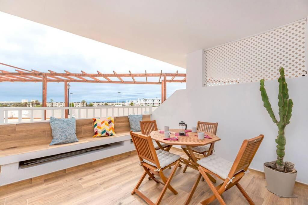 Апартаменты The Colors House Коста-Тегисе Экстерьер фото